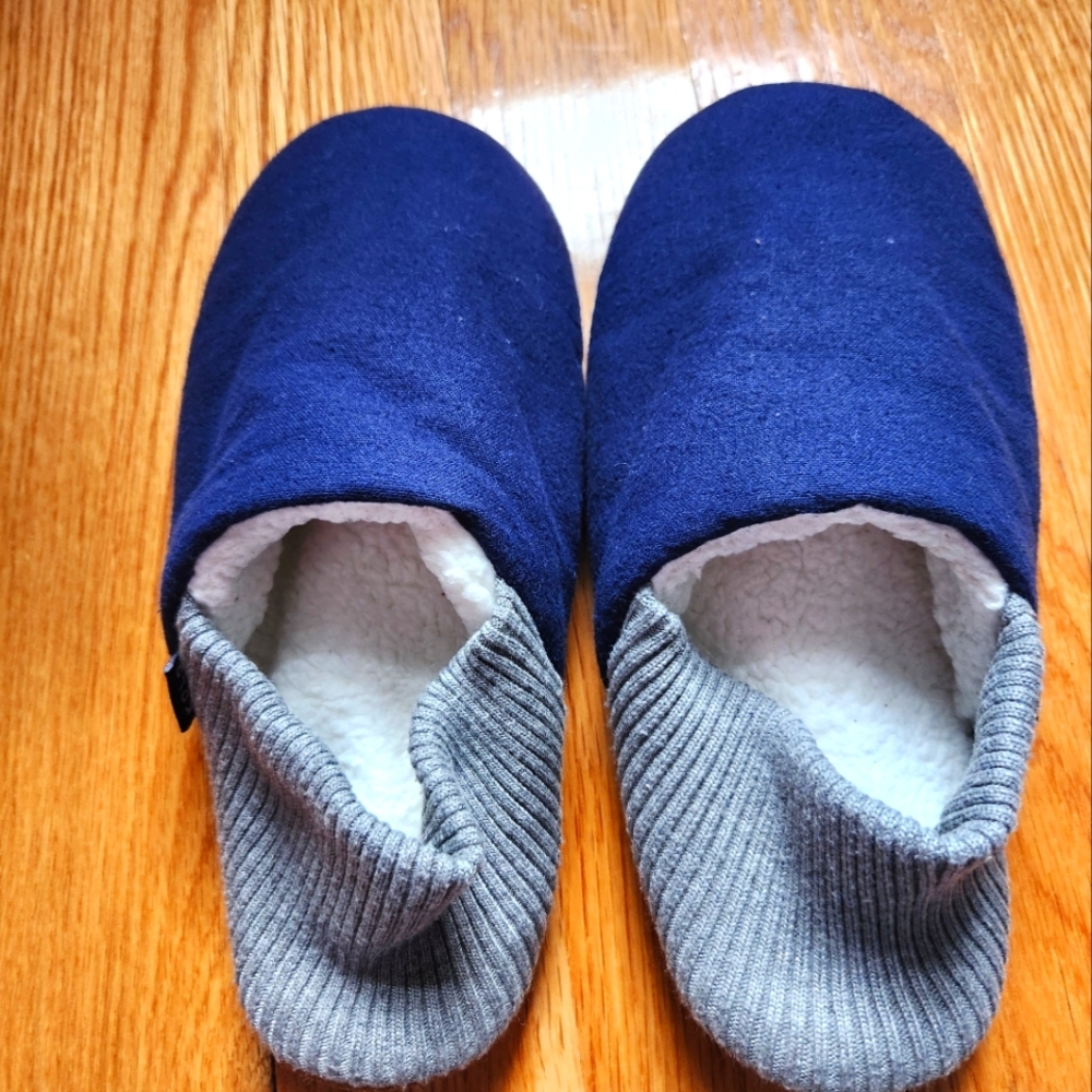 Kolo Japanese slipper house shoes blue suede size XL